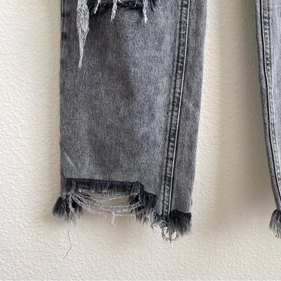 FREE PEOPLE Bottlerocket Grey Maggie Mid Rise Distressed Edgy Straight Leg Jeans - Picture 7 of 13